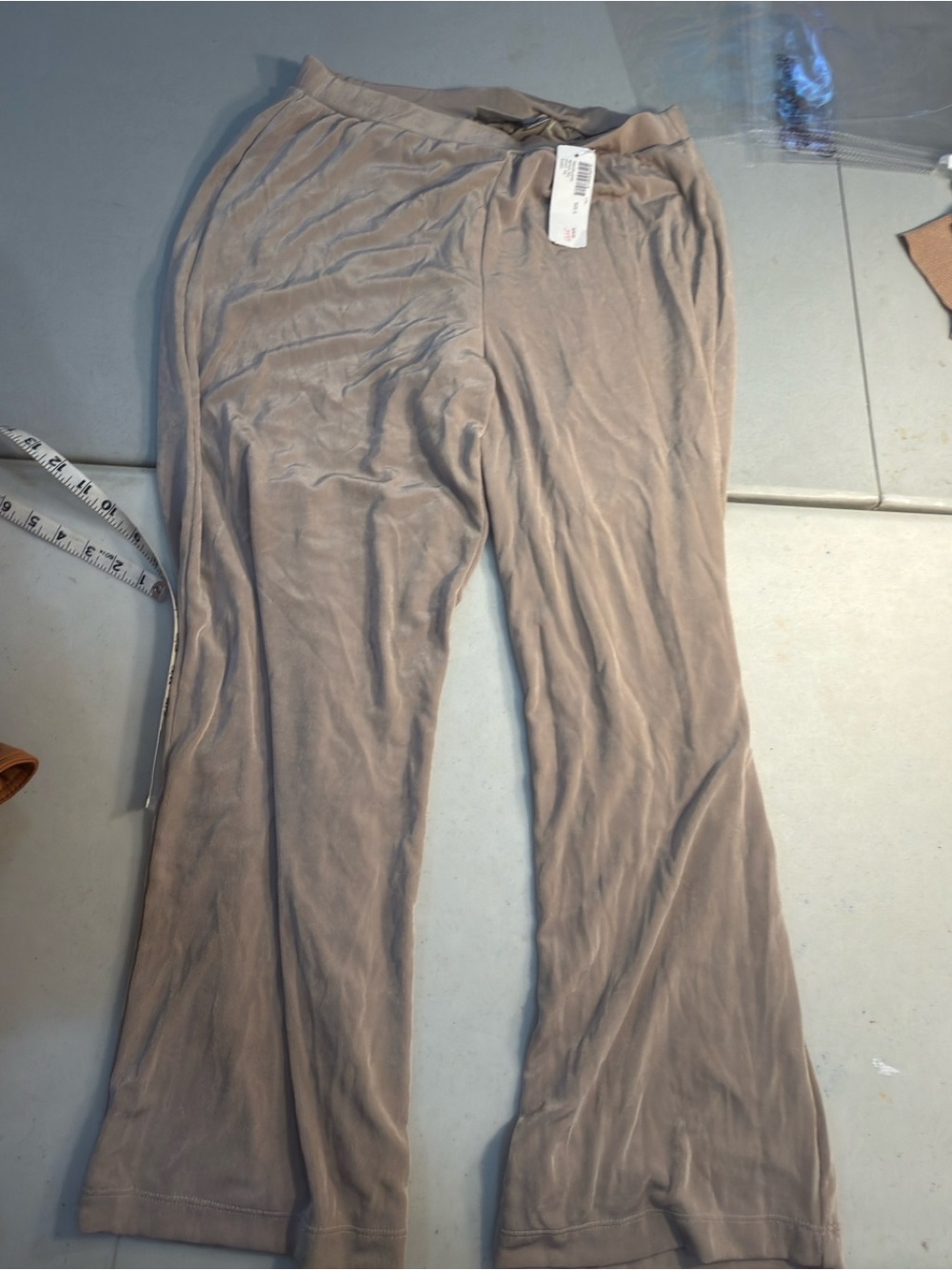 Chico’s Travelers Soft Taupe Velvet Wide-Leg floppy waistline Lounge Pants 3 Reg